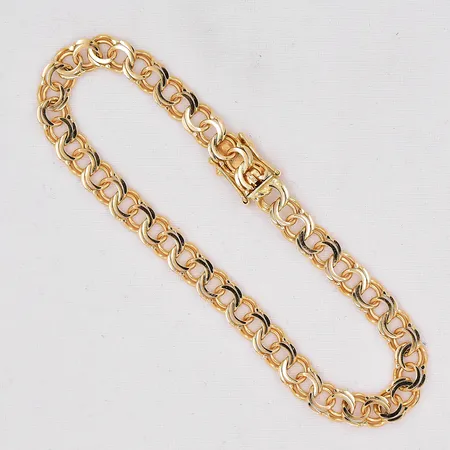 Bismarck armband 18cm, bredd 6,2mm, kistlås, 18K Vikt: 8,8 g