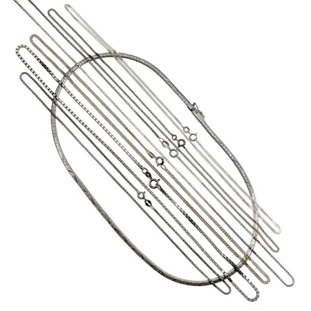 Halskedjor, 8 stycken, silver, längd 42-60 cm, varierande modeller Vikt: 44,1 g