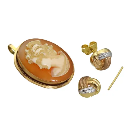 Diverse smycken, 9K guld - 0,5g, 18K guld - bruttovikt 3,4g, defekter och slitage