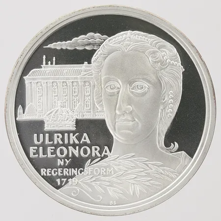 Mynt Kungariket Sverige Ulrika Elenora, ny regeringsform 1719, 925/1000 silver, plastetui. Vikt: 27,7 g