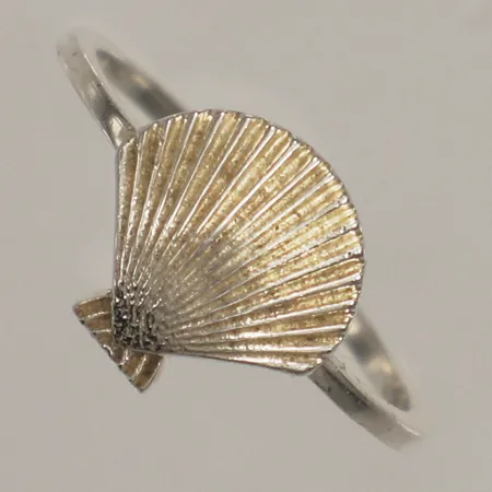 Ring snäckskal, stl 17, bredd 10,5mm, 925/1000 silver  Vikt: 1,8 g