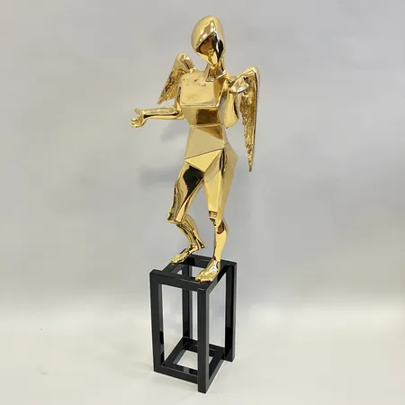 Skulptur Salvador Dalí, Kubistisk ängel, på sockel, total höjd: 56cm, signerad, gjutarstämpel Kunstguss Strehle, numrerad 873/990 Skickas med postpaket.