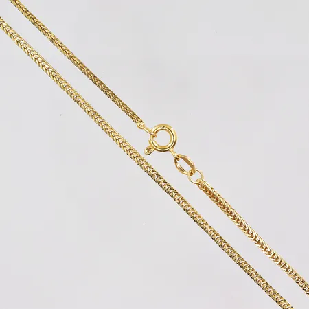 Kedja fyrkantig franco 71cm, bredd 1,7x1,7mm, defekta delar vid början och slutet, 18K Vikt: 11,8 g