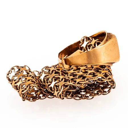 Diverse defekt guld i 18K. Vikt: 16,2g. 