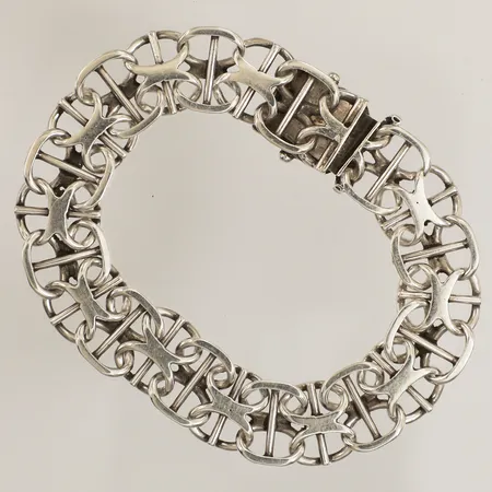 Armband X-länk med stav, längd 20cm, bredd 13,6mm, saknar låsåttor, 830/1000 silver  Vikt: 26,2 g