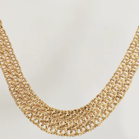 Collier flerradig doserad Bismarck, längd 45cm, bredd 10,5-17,5mm, skev i länken, 18K  Vikt: 41,8 g