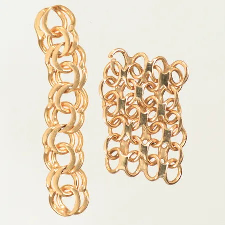 Två länkdelar bismarck och x-länk, 18K, 3,3g Vikt: 3,3 g