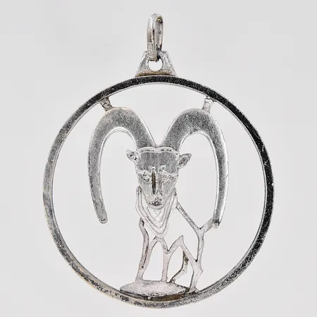 Hänge stenbock, längd 42mm, Ø32,5mm, 925S/1000 Vikt: 4,9 g