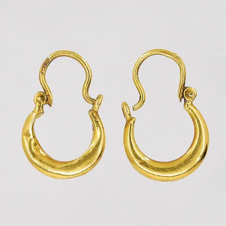 Ett par örhängen defekta, 14K Vikt: 0,6 g