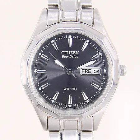 Damur Citizen Eco-Drive, stål, quartz, Ø26,5mm, ref-nr: GN-4W-S-9, serie-nr: E001-S053463, dag/datum, originallänk i stål, minimal repa på glas, inga tillbehör