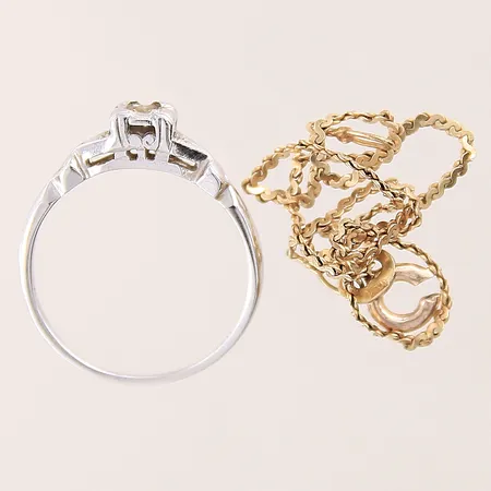 Diverse guldsmycken, defekta, sten saknas, 14K  Vikt: 2,5 g