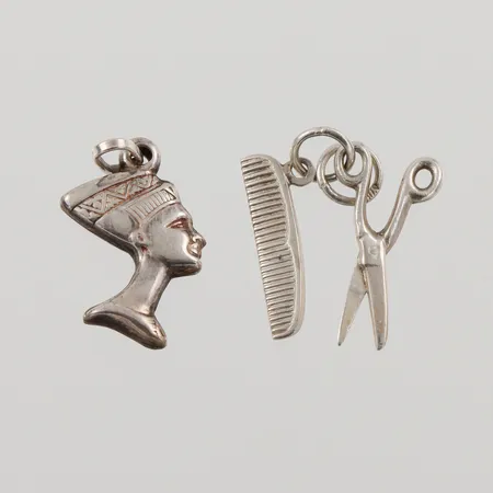 Två hängen 30mm, 830/1000 silver, 2,4g.