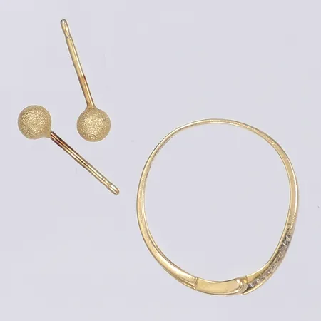 Diverse defekt guld 18K Vikt: 1,9 g