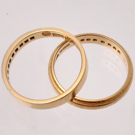 Diverse defekt guld, 18K, vikt 6,02g.