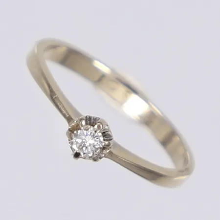 Ring med diamant, 0,10ct, stl 16¾, bredd 2mm, 14K Vikt: 1,8 g
