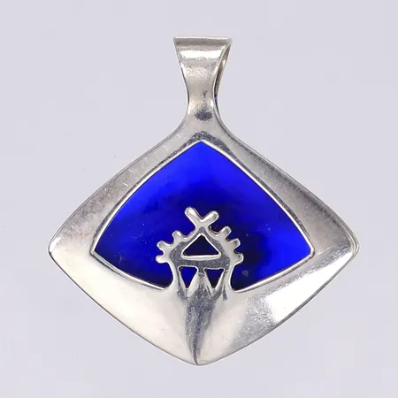Hänge med blå emalj höjd 30 längd 30mm Nya Jokkmokks Tenn AB 2002 silver 830/1000 Vikt: 6 g