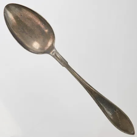 Matsked svensk spetsig, längd ca 21cm, gravyr, 830/1000 silver Vikt: 47,7 g