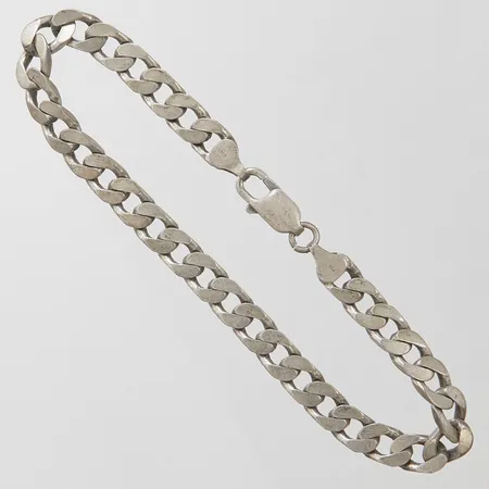 Armband manglad pansar, längd ca 23cm, bredd 7mm, 925/1000 silver Vikt: 21,7 g