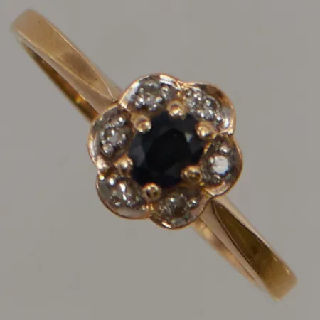 Caméring diamanter 6x ca 0,005ct, Ø17, bredd:18mm, safir, 18K 2,1g.