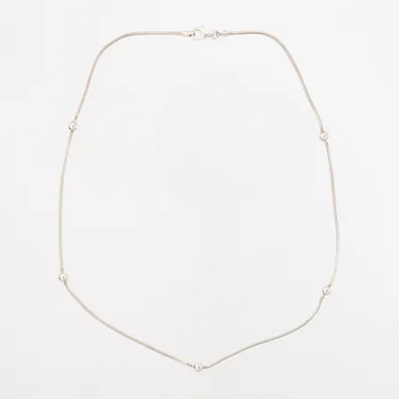 Collier ormlänk med silverkulor Ø4mm, längd 40cm, stämplad GFAB, något böjda länkar, 925/1000 Silver. Vikt: 5,9 g
