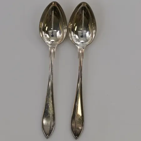 2 Kaffeskedar, 12cm, gravyr, 830/1000 Silver 25,1g.