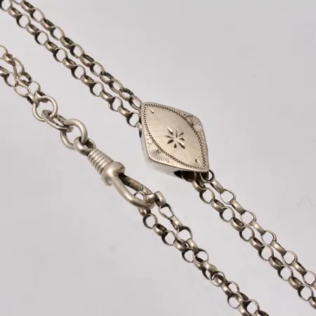 Fickurs kedja i silver, 83cm, Ärtlänk, bredd 2,5mm, hänge, mått 11x15,6mm, 830/1000, vikt 12,75g.