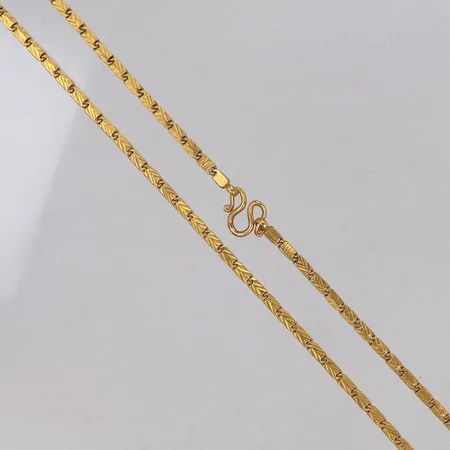Collier, längd 45cm, bredd 2,7mm, Thailand, 1 baht, 23K  Vikt: 15,2 g