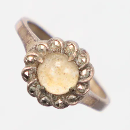 Ring silver 835/1000 Ø17mm Vikt: 3,1 g