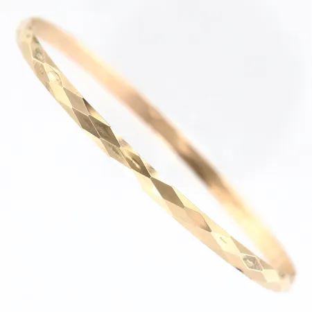 Armring med slipad dekor, Ø67mm, bredd 3mm, 14K Vikt: 5,7 g