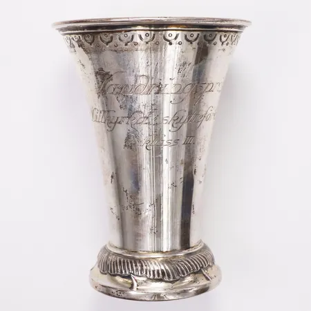 Pokal Hallberg år 1916, 12,5cm, gravyr, 830/1000 silver Vikt: 119,5 g