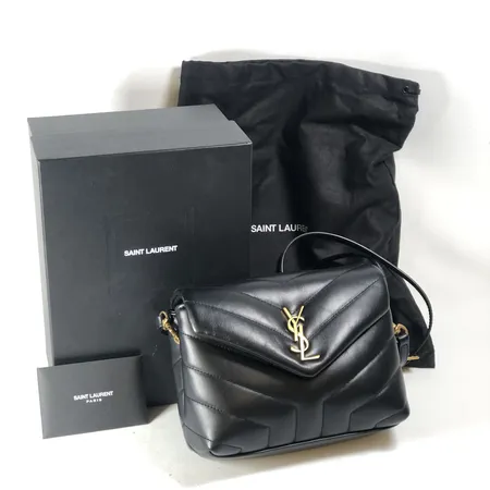 Handväska YSL Saint Laurent Loulou Toy GNC678401.0923,  Made in Italy, ca 14x8x18cm, svart läder, detaljer i gulmetall, avtagbar samt justerbar axelrem, innerfack, fläckar invädigt, dustbag samt box