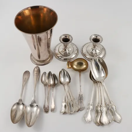 Diverse silver, defekter/gravyrer, 830/1000, 1081,9g.