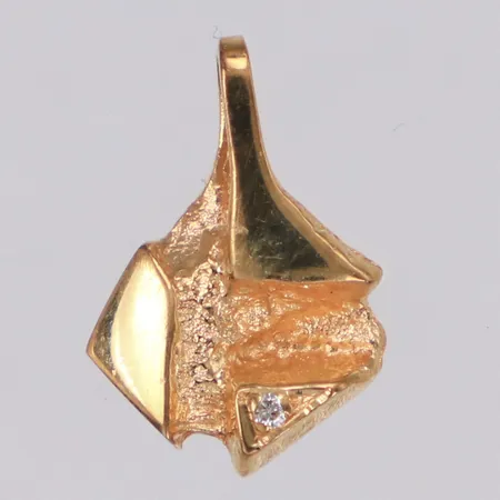 Hänge med diamant 1xca0,01ct, längd 14,7mm, bredd 10mm, 18K Vikt: 1,1 g