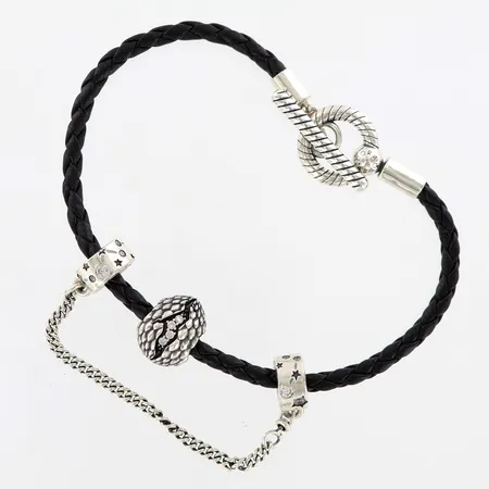 Armband Pandora ALE 17,5cm, läderband bredd: 2mm, hängen 9-13mm, silver 925/100 Vikt: 12,2 g