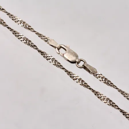 Armband i silver, 23cm, Singapore, bredd 2,2mm, 925/1000, vikt 2,09g.