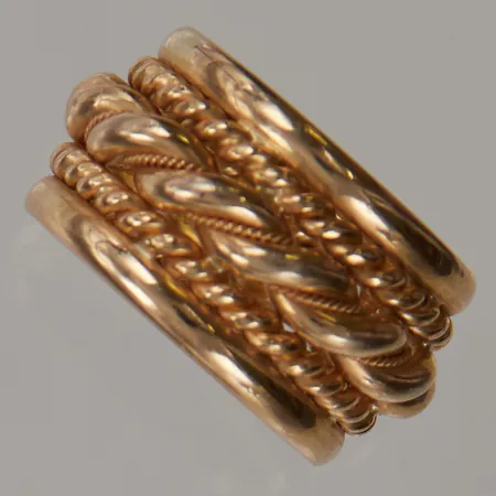 Ring Ø16½, bredd:12mm, tillverkarstämpel ODD, Visby, 18K 18,9g.