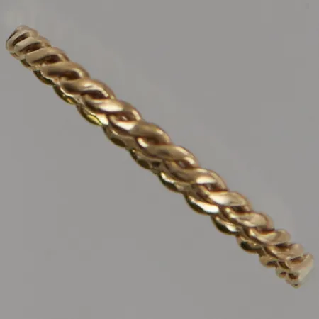 Ring Ø16¼, bredd:1,5mm, något skev, 14K 0,5g.