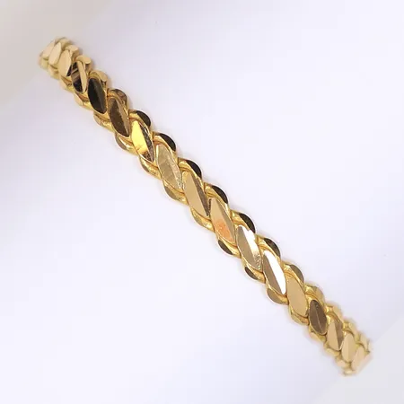 Armring Ø60mm bredd 5mm något ojämn 22K  Vikt: 19,8 g