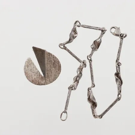 Armband och örhänge, udda/defekt, 925/1000 silver, 5,1g.