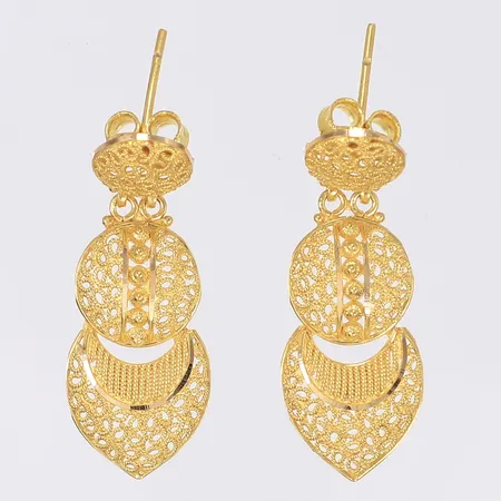 Ett par örhängen 39x15mm 21K  Vikt: 7,7 g