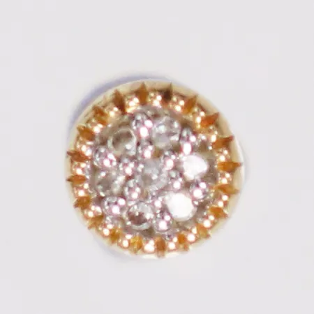 Örhänge udda diamanter 7 x ca0,001ct, skevt stift, saknar stopp, 18K  Vikt: 0,3 g