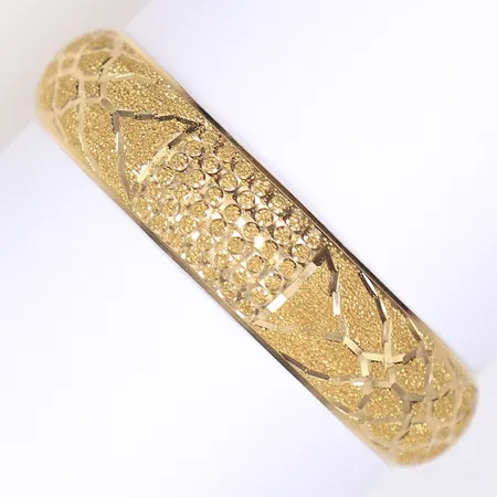 Armring Ø57mm bredd 14mm 18K  Vikt: 10,9 g