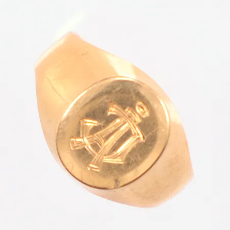 Klackring Ø18¾, gravyr, 18K Vikt: 3,2 g