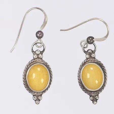 Ett par örhängen med gula stenar längd tot 35mm bredd 10mm silver 925/1000 Vikt: 5,6 g