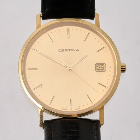 Herrut Certina i 18K guld, Ø33mm, quartz, datum, personlig gravyr på boett, läderband, inga tillberhör. Vikt: 0 g
