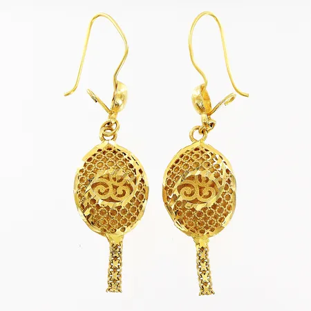 Ett par örhängen, 47mm,  skevheter, 21K Vikt: 2,7 g