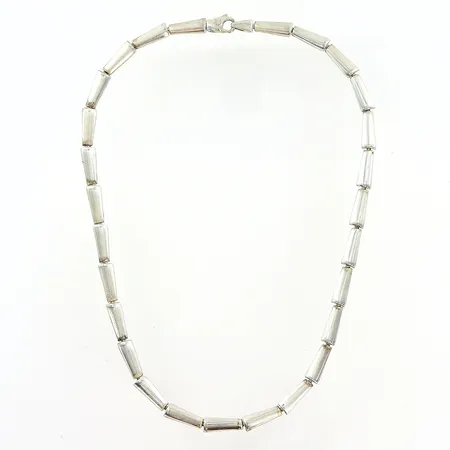 Collier 42,5cm, bredd 5mm, GHA, silver 925/1000 Vikt: 51,1 g
