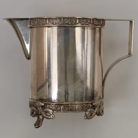 Gräddkanna, höjd ca 9cm, dekorerad, en defekt fot, Dufva A G, 1917, 830/1000 Silver 179,7g.