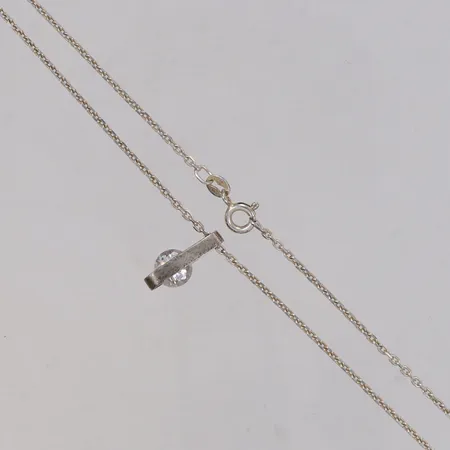 Kedja, längd 45cm, hänge med vit sten längd 16mm, 925/1000 silver Vikt: 4,2 g