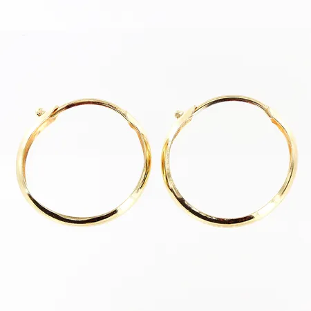 Ett par örhängen, creoler, Ø15mm, mindre skevheter, 18K Vikt: 0,6 g